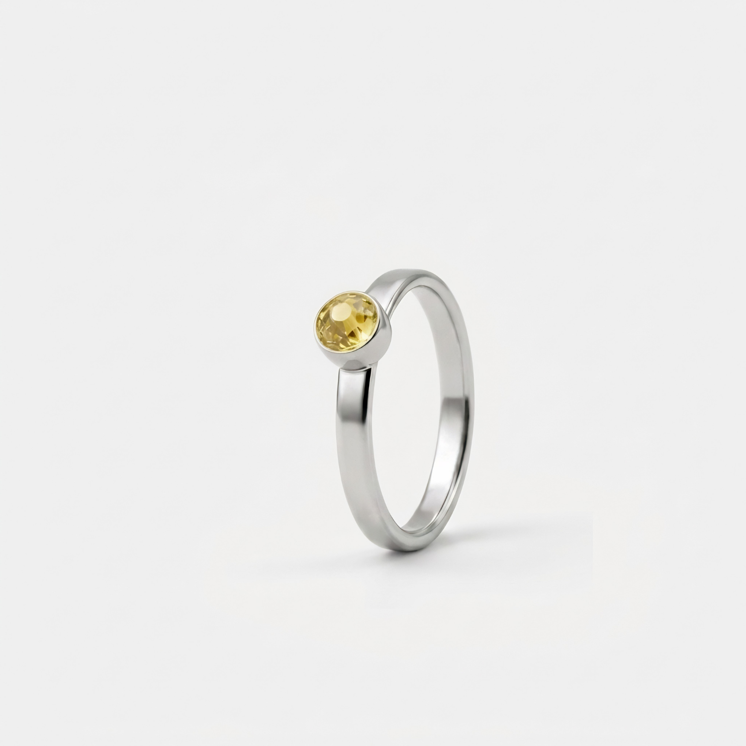 November Citrien Ring in edelstaal